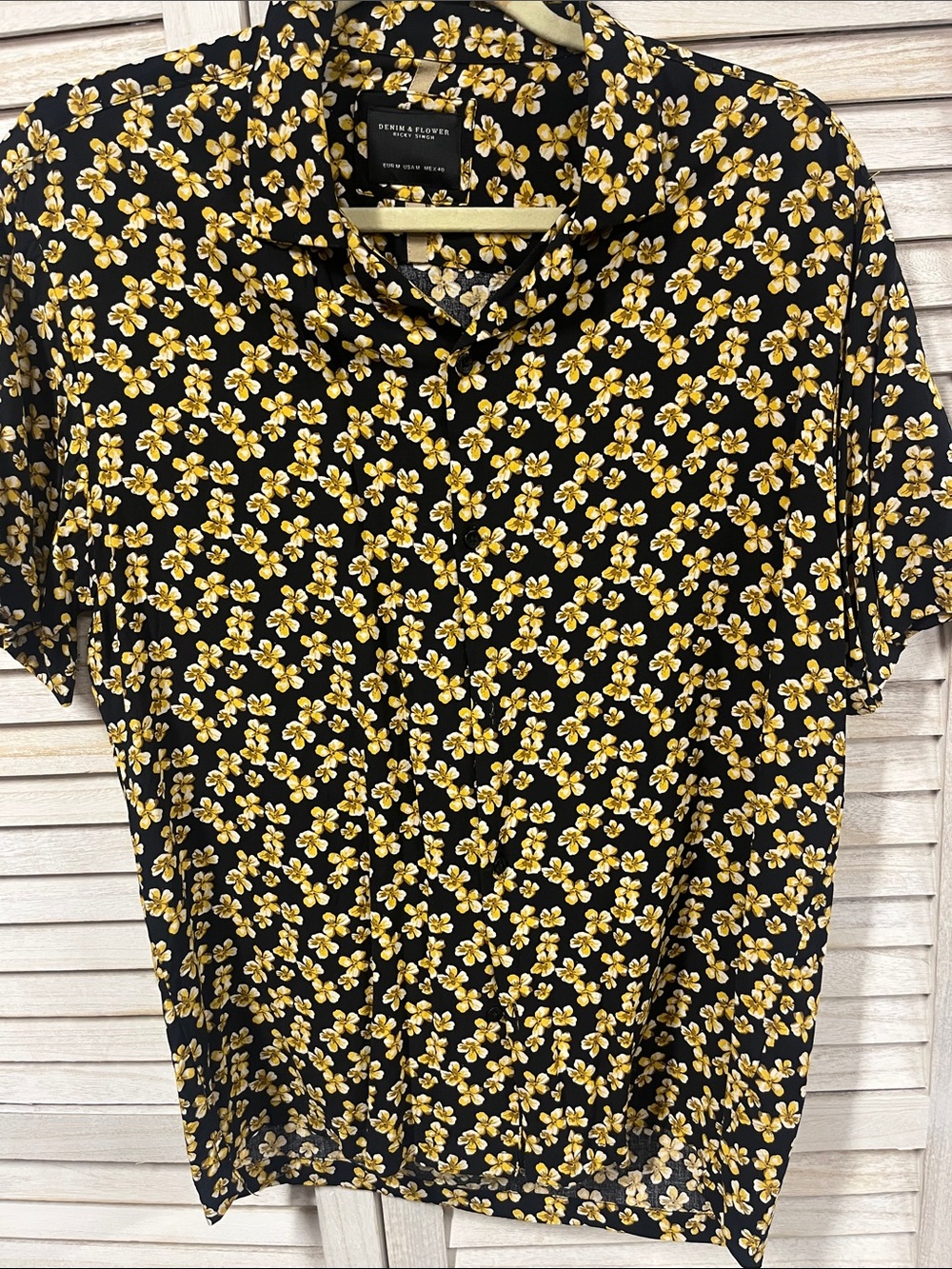 Denim & Flower Ricky Singh Shirt Mens M Black Yellow Floral Button Up Viscose